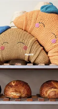 YarnWaveShop - Banga Vaicekauskienė - Cuddly Croissant Cushion - english